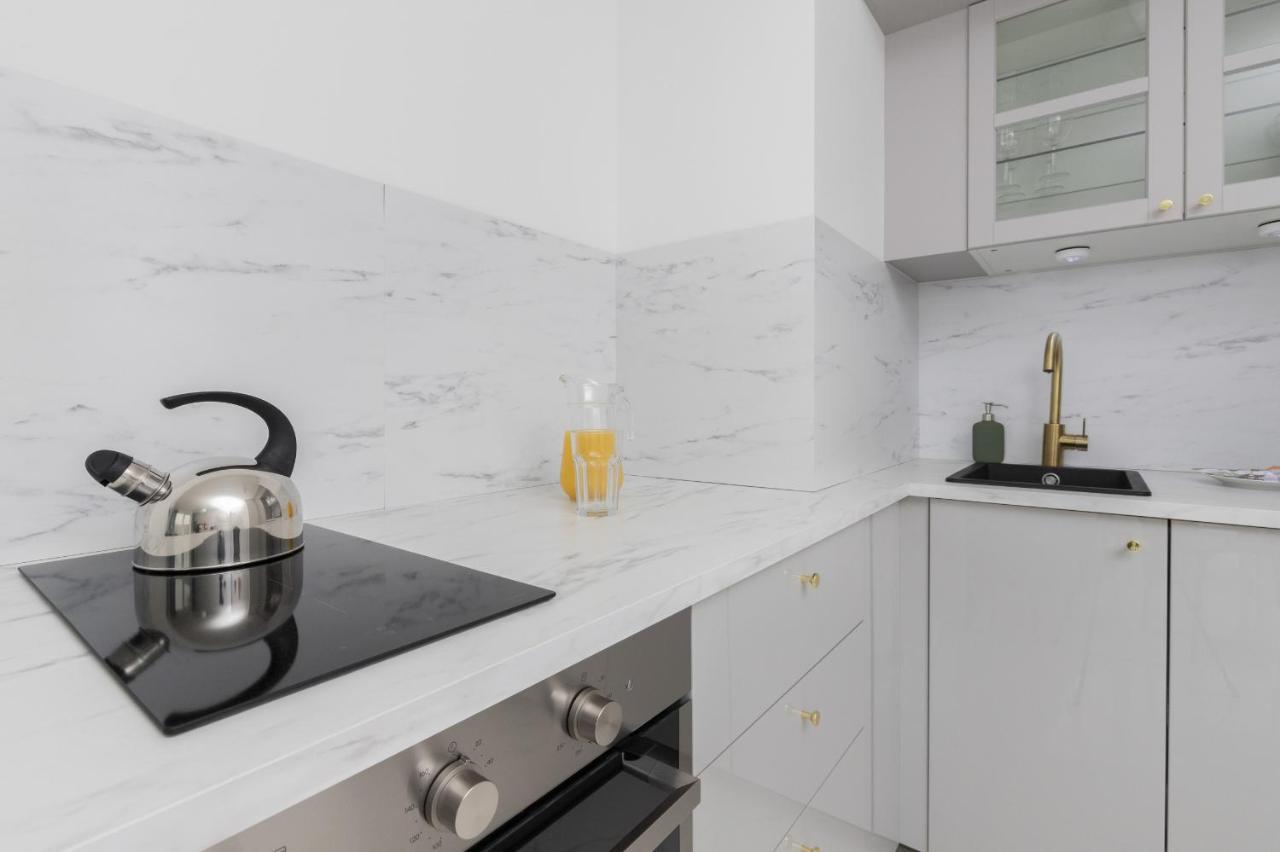 Gdynia Nasypowa Apartments With Parking By Noclegi Renters Екстер'єр фото