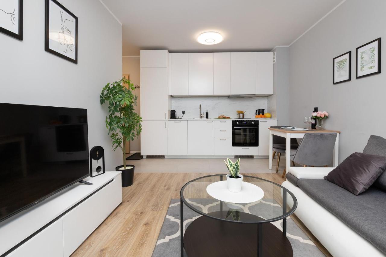 Gdynia Nasypowa Apartments With Parking By Noclegi Renters Екстер'єр фото
