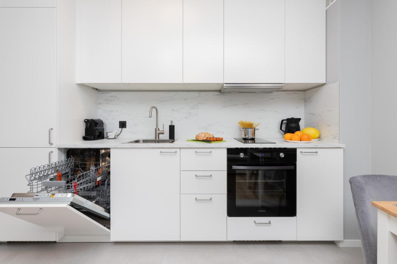 Gdynia Nasypowa Apartments With Parking By Noclegi Renters Екстер'єр фото