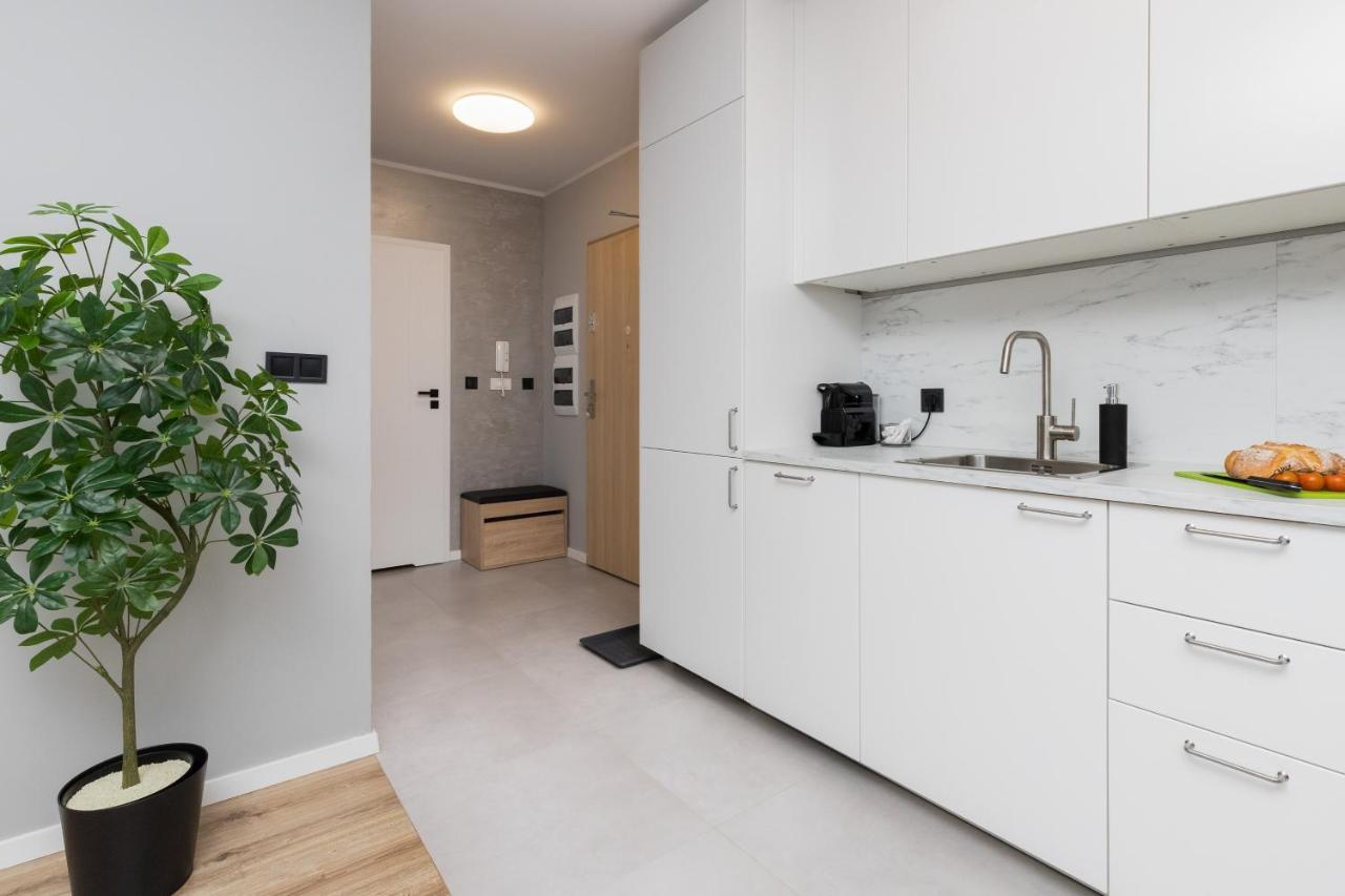 Gdynia Nasypowa Apartments With Parking By Noclegi Renters Екстер'єр фото