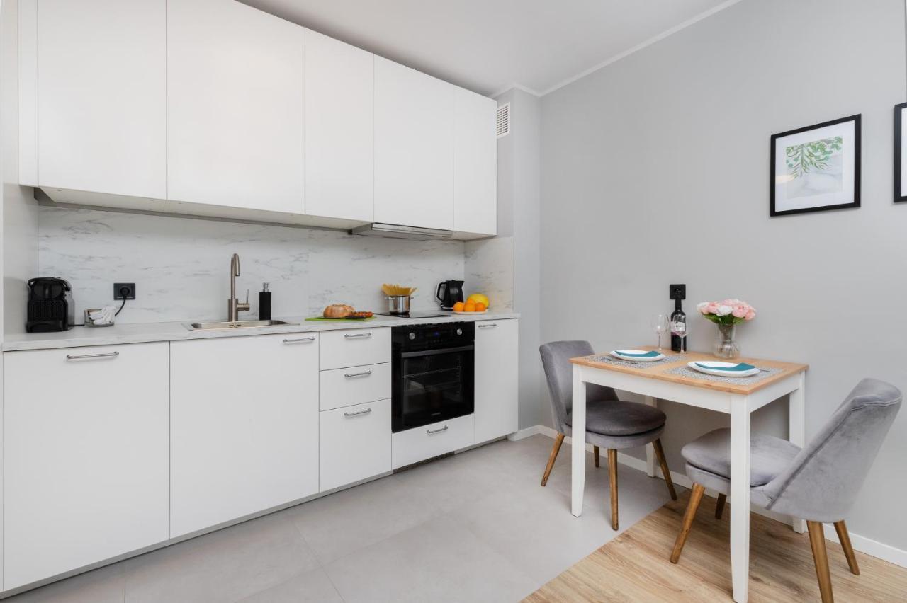 Gdynia Nasypowa Apartments With Parking By Noclegi Renters Екстер'єр фото