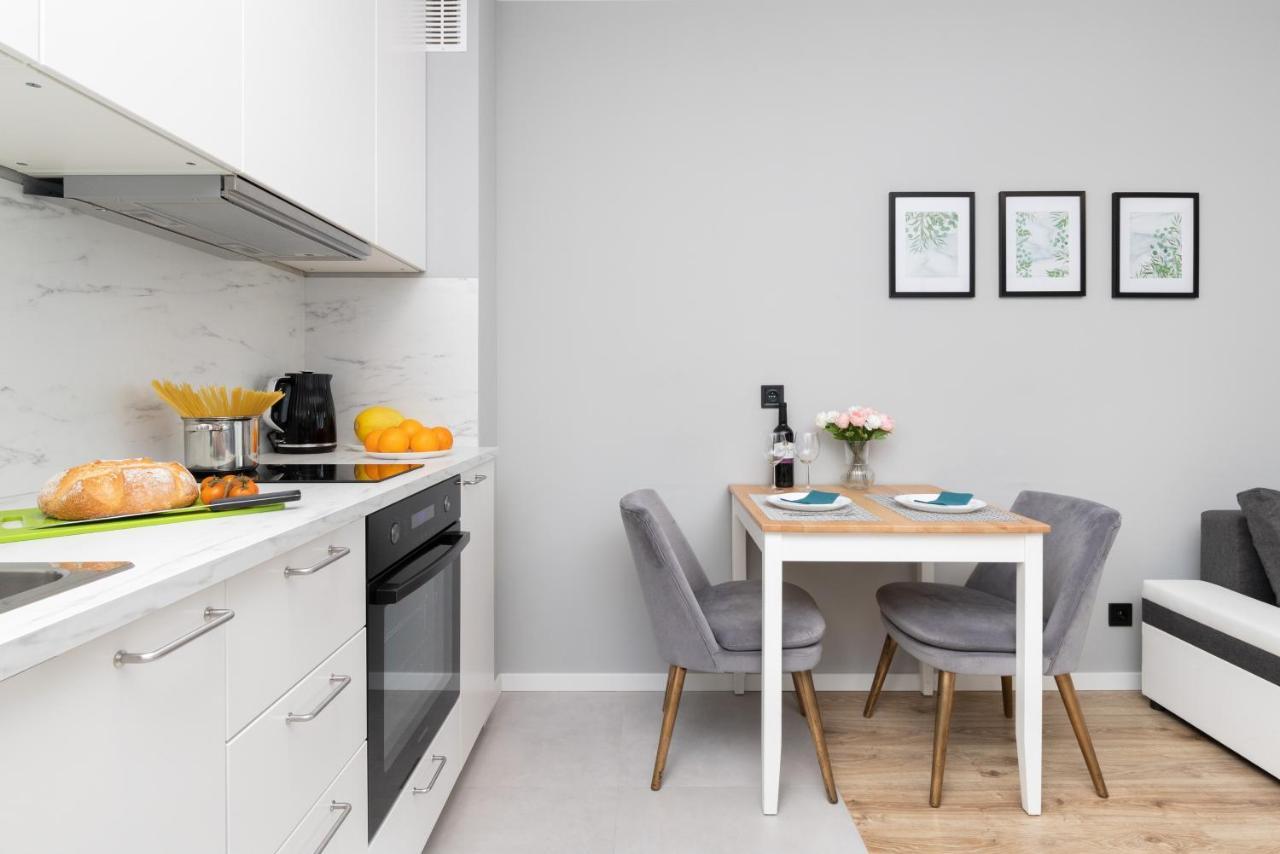 Gdynia Nasypowa Apartments With Parking By Noclegi Renters Екстер'єр фото