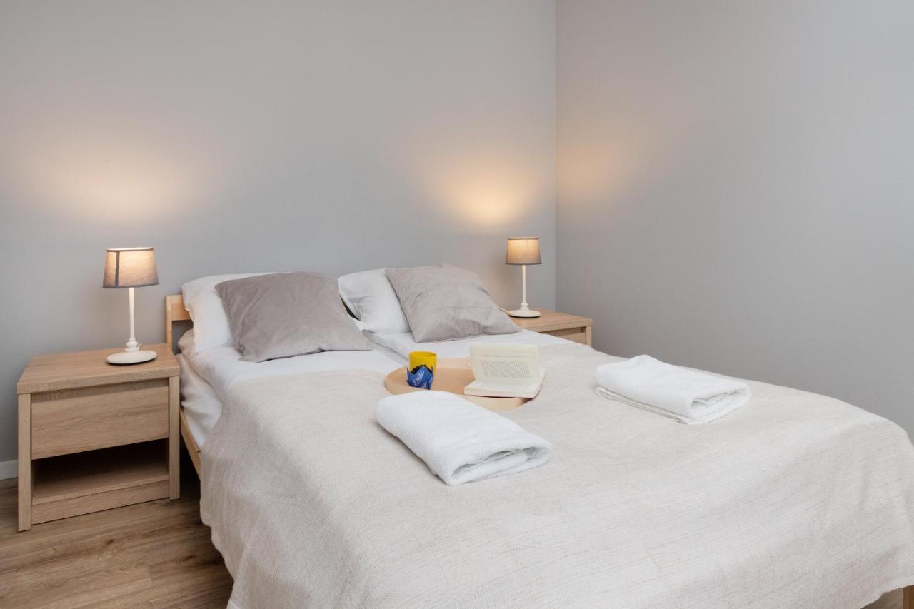 Gdynia Nasypowa Apartments With Parking By Noclegi Renters Екстер'єр фото