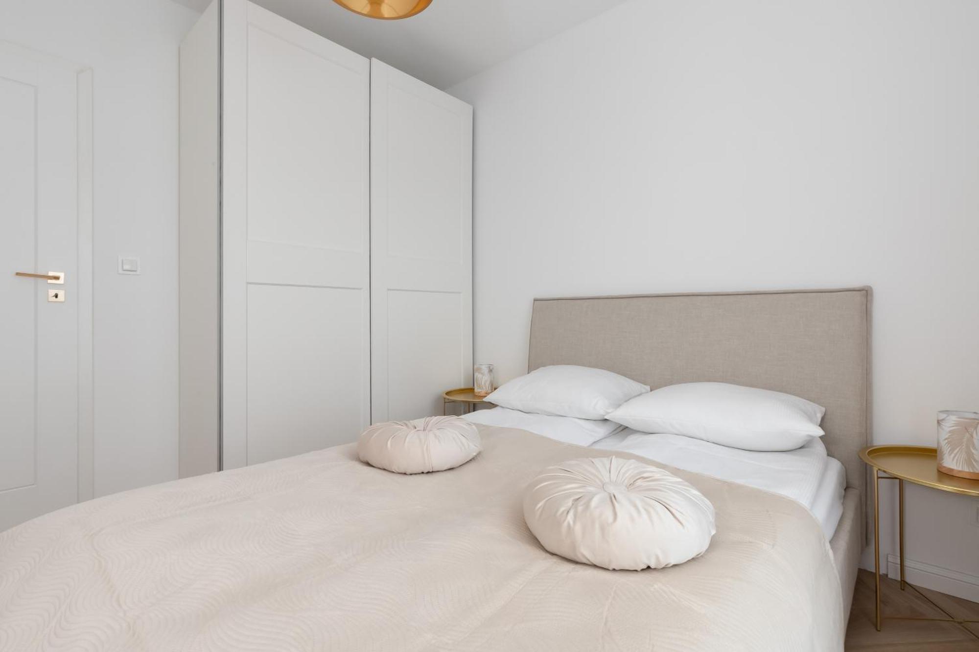 Gdynia Nasypowa Apartments With Parking By Noclegi Renters Екстер'єр фото